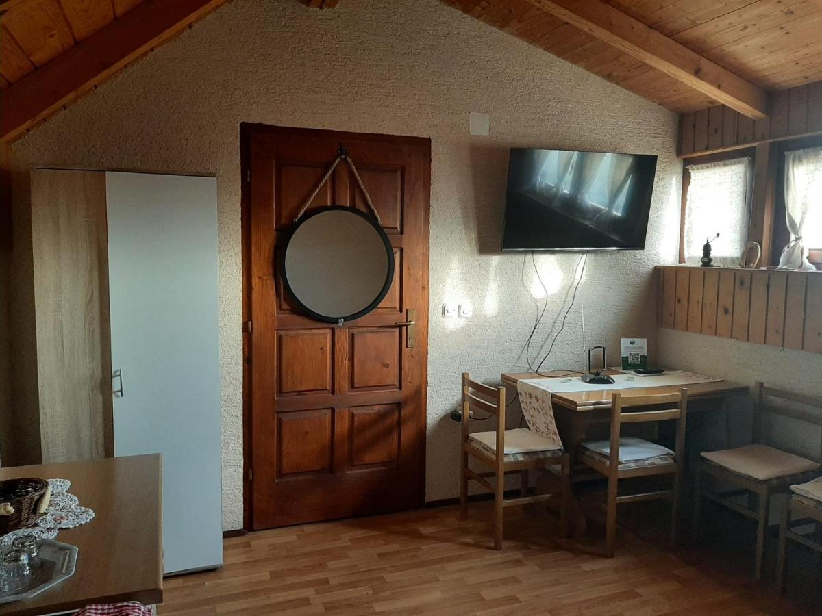 Soba Za Nocenje Noa I Mila Lejlighed Bezavina Eksteriør billede